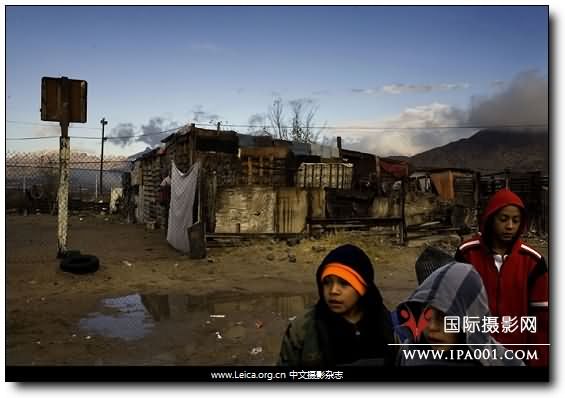 『摄影奖项』2010 F Awards 关注人类摄影奖