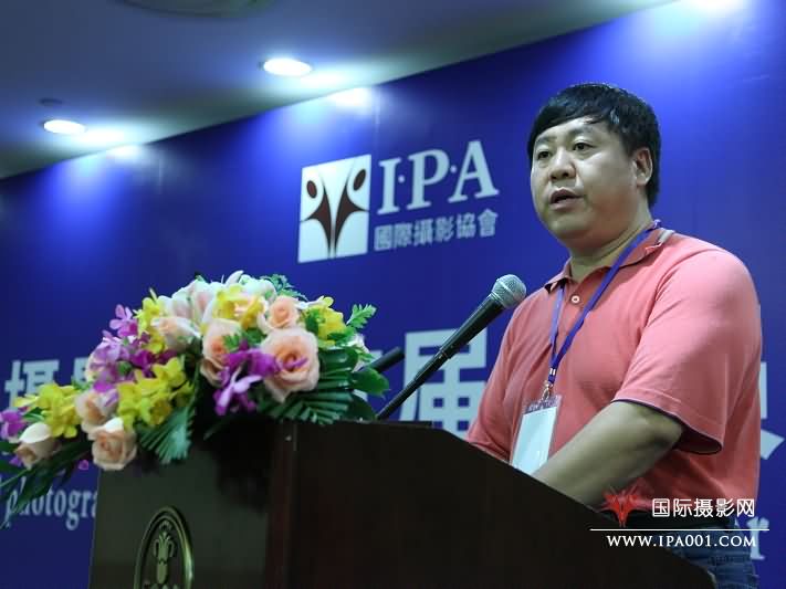 张民生宣读协会宪章