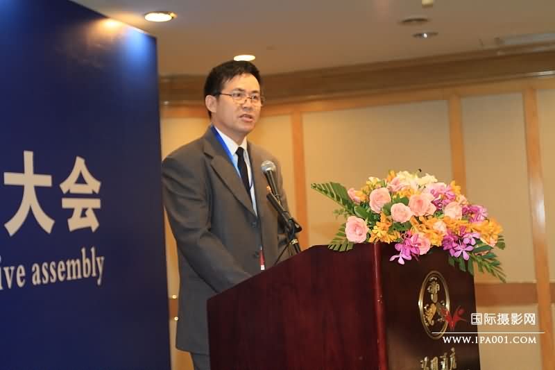 谢大才做协会工作报告