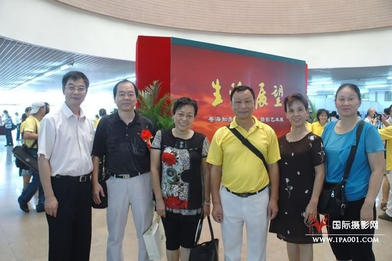 点击支持随意缩放