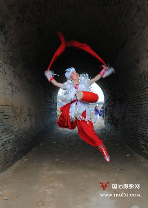 陕北腰鼓.jpg
