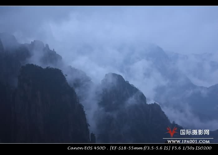 云雾黄山.jpg