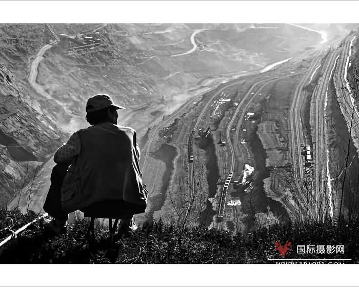 见证者.jpg