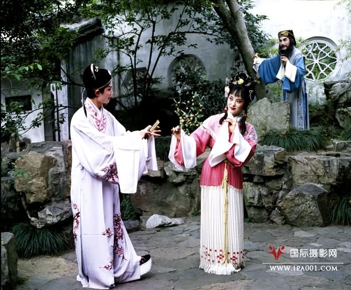 北京 王秉龙 越剧 《唐伯虎点秋香》 之 试情.jpg