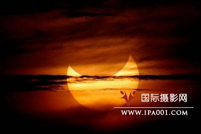 今年5月份,菲律宾出现一次日食,太阳呈现出一张微笑的面孔。
