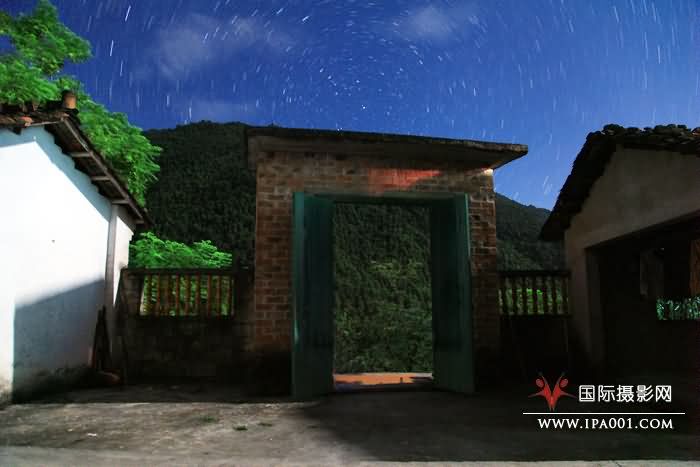 迷人的夏夜.jpg