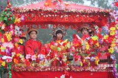四月八，看花花