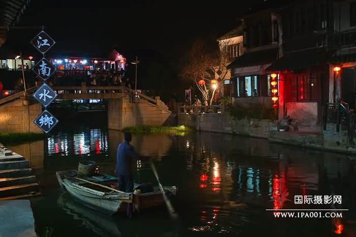 水乡夜幕.jpg