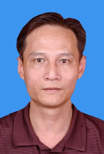 龙少斌