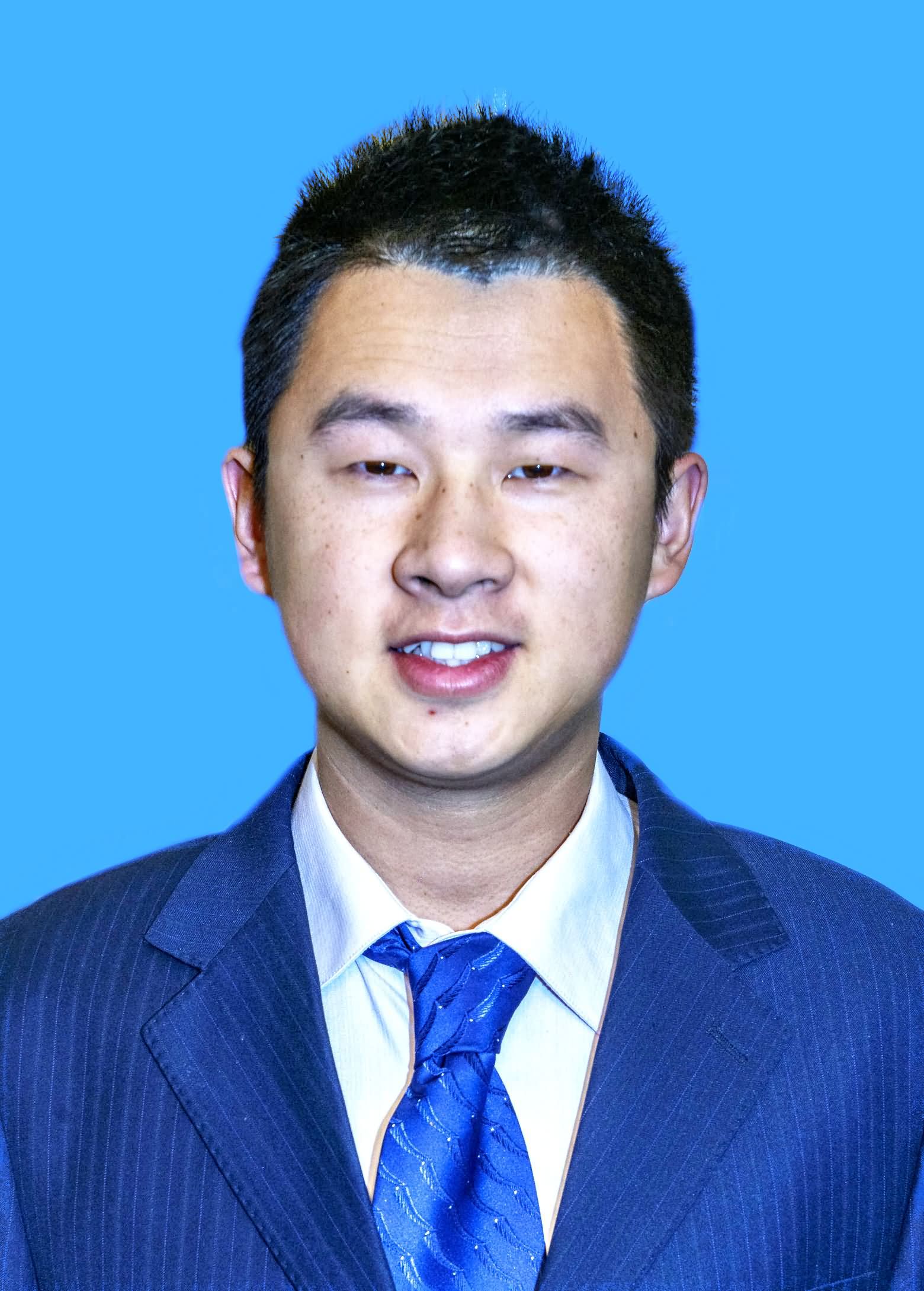 侯丙鹏