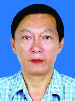 邝明雄