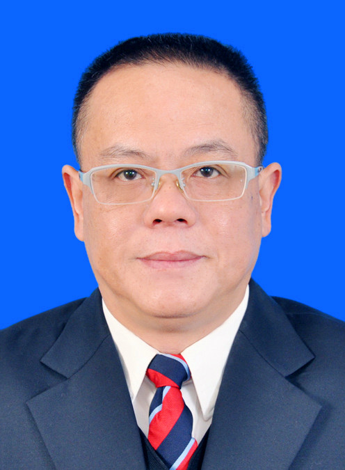 万磊