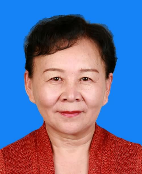 李新华