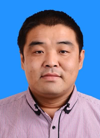 杨学伟