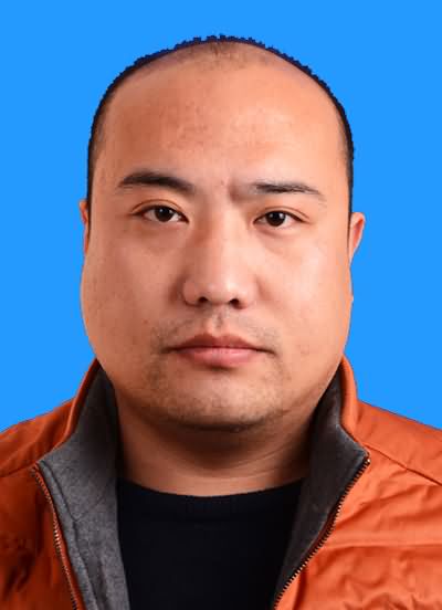 赵明