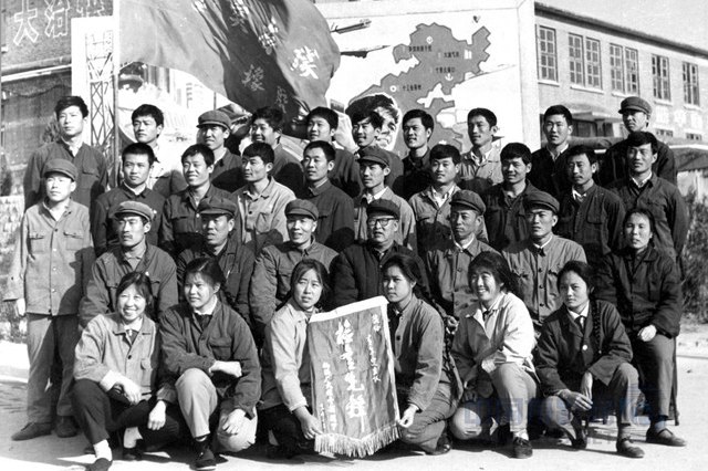 用镜头记录时代｜资深摄影家马卫国作品赏析