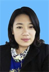 李君