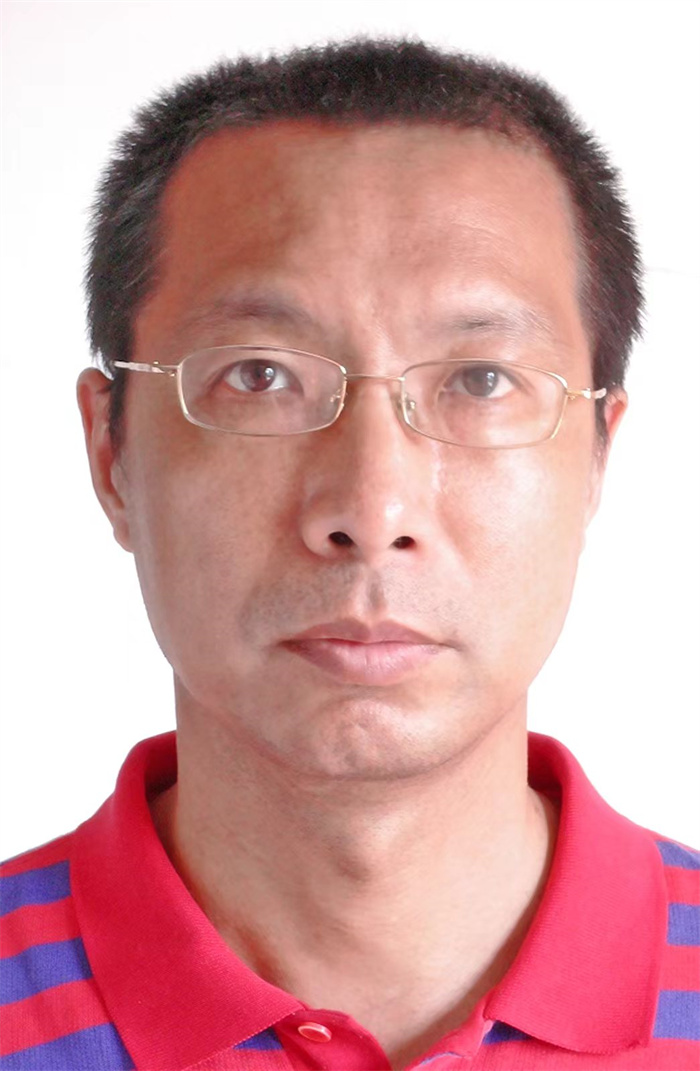 王宏.