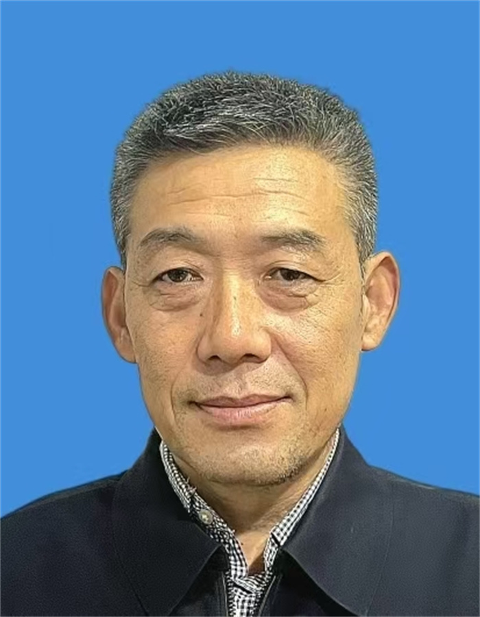 陈万强.