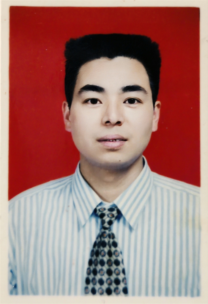 童明清