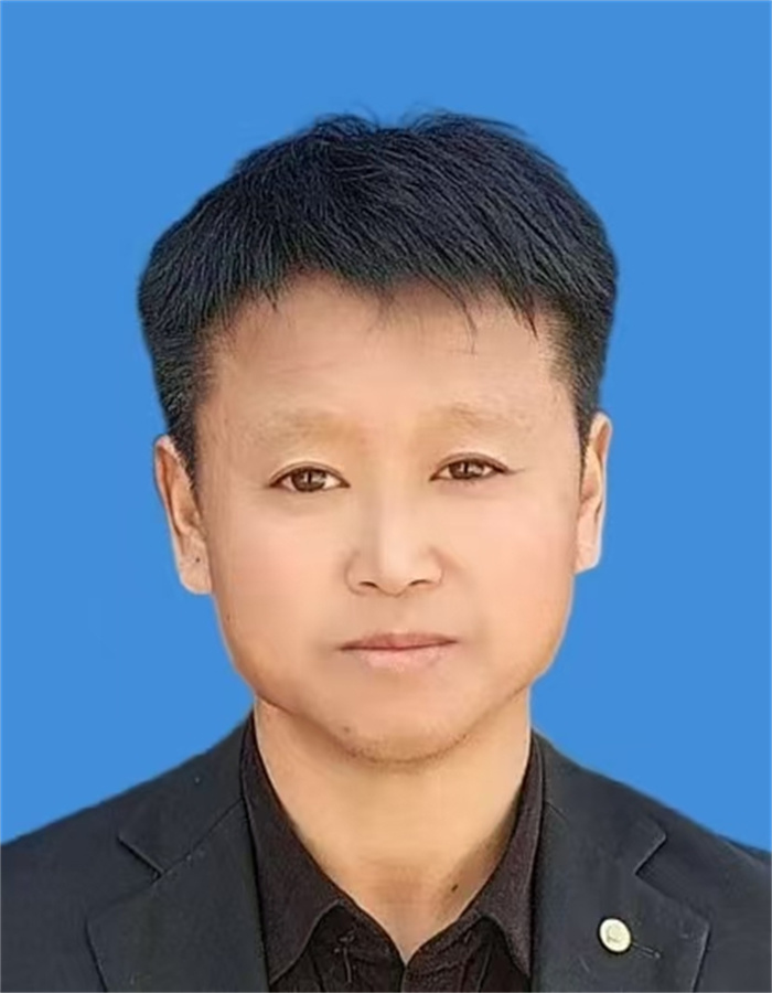吕生臣.