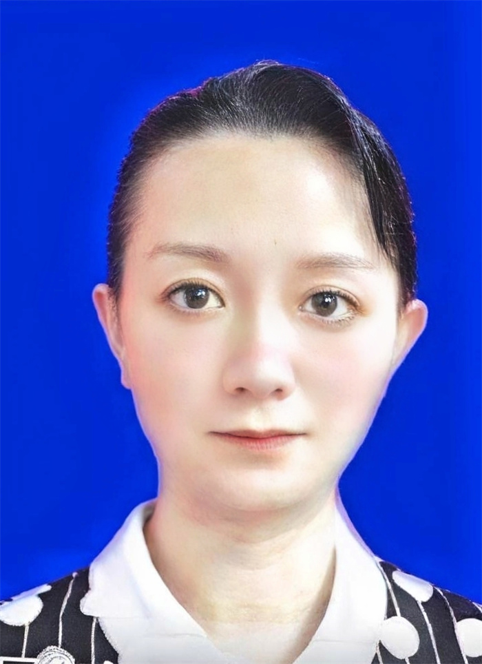 周华.
