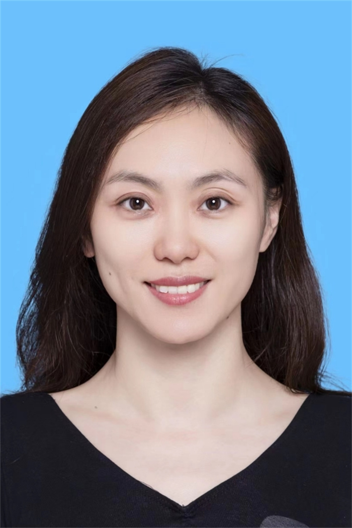 李月媚