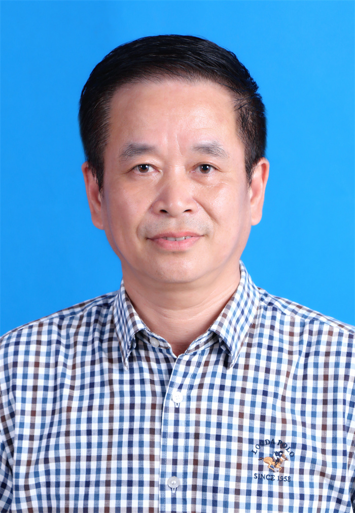 李康.