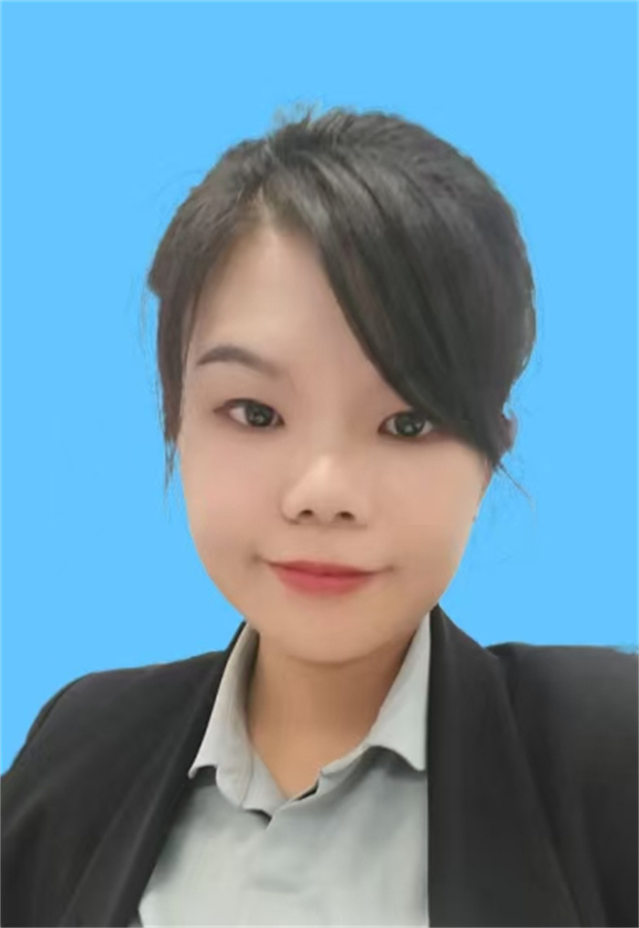 李律馨