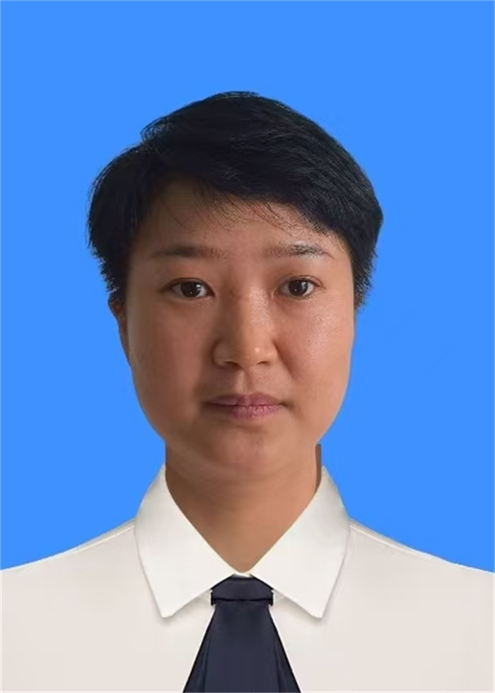 杨琴.