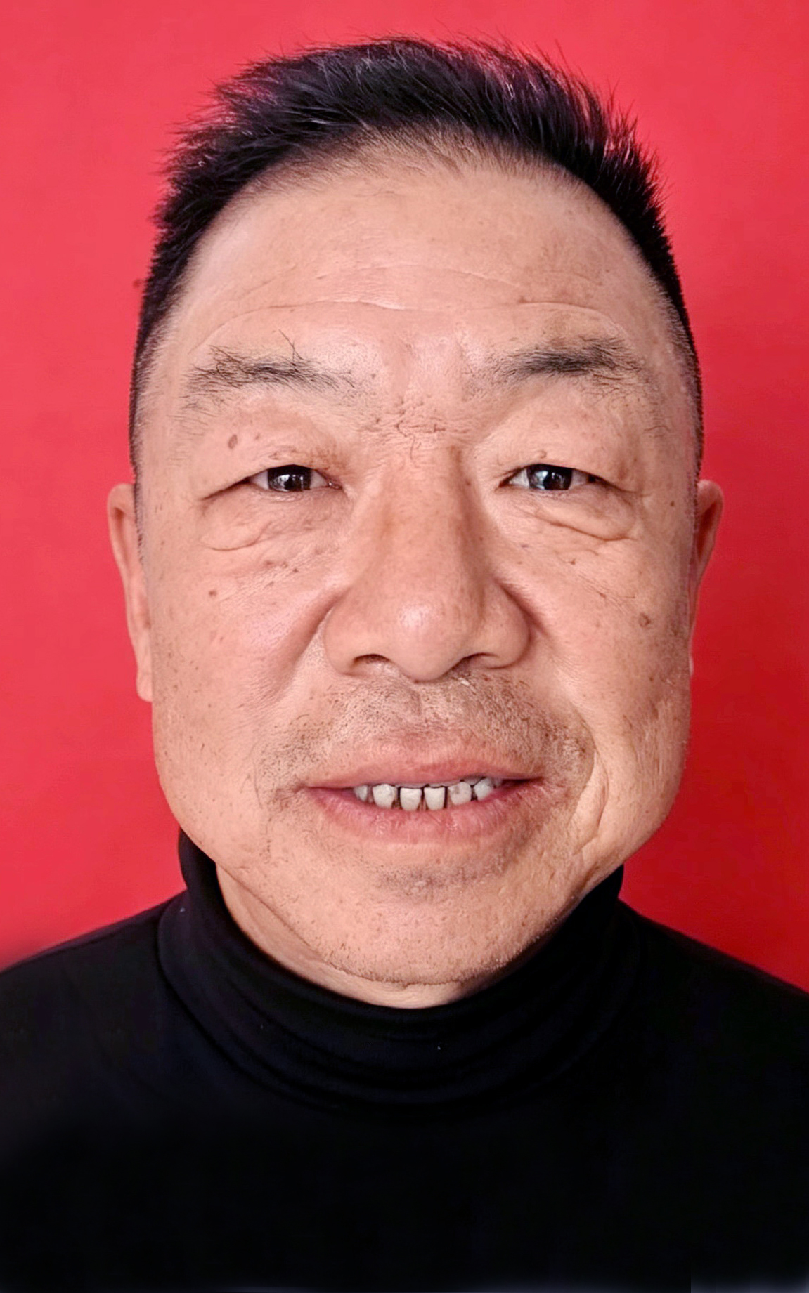 段孝生.