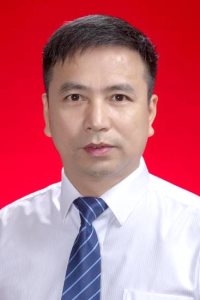 李四平