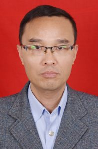 易新明