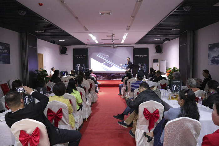 广州国际摄影协会手机摄影讲座暨试机拍摄活动成功举办