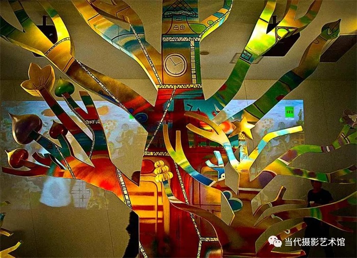 第26集：抽象世界的神奇风景——《本体的光芒——中摄协顾问专家邀请展》张桐胜专题