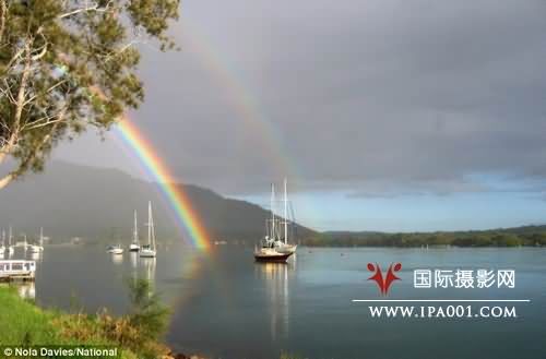 澳洲摄影师拍到奇景 六道彩虹同现天空(图) 澳洲摄影师拍到奇景 六道彩虹同现天空(图)