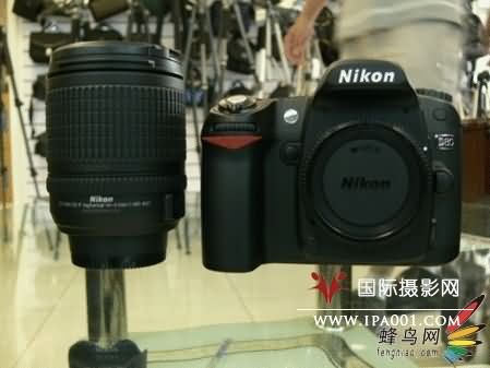 赠送2GB SD卡 尼康D80套机正在降价销售