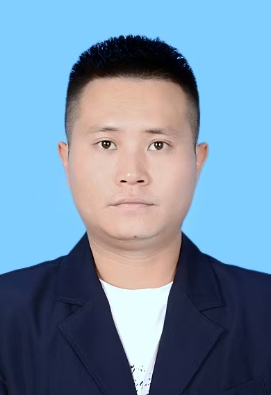 李明辉.