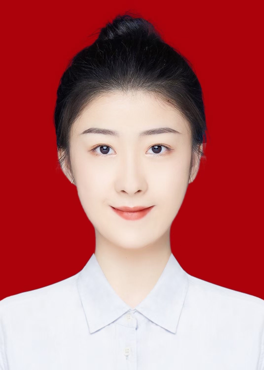 李想.